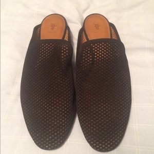 Frye black perforated mules! Sz 8 Great condition